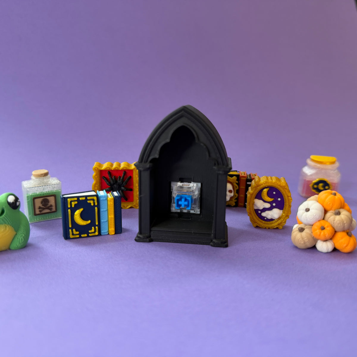 Build-your-own gothic shelf clicker - 1 slot